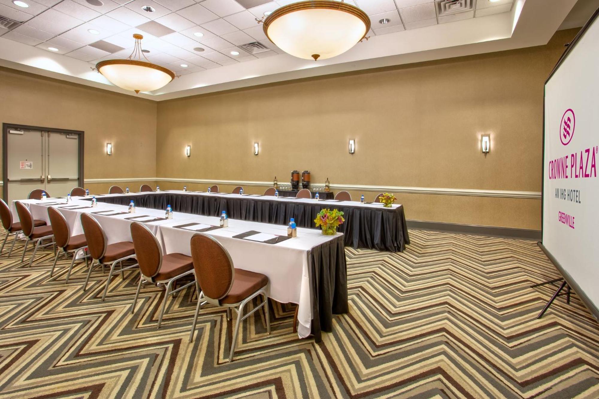 Crowne Plaza Greenville By Ihg Экстерьер фото