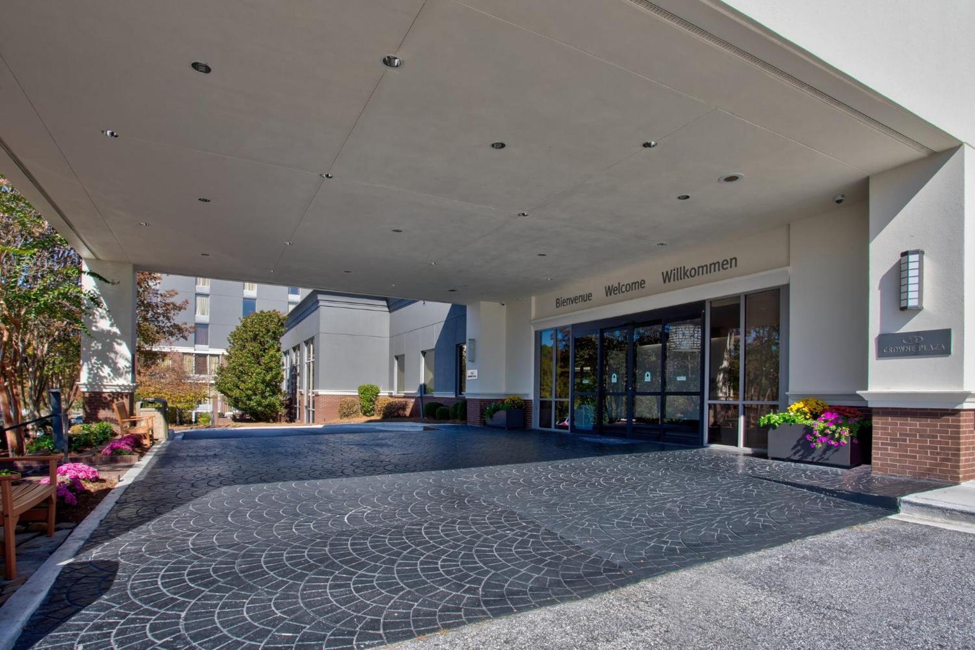 Crowne Plaza Greenville By Ihg Экстерьер фото