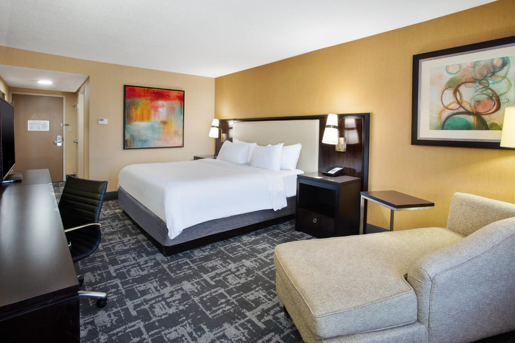 Crowne Plaza Greenville By Ihg Экстерьер фото