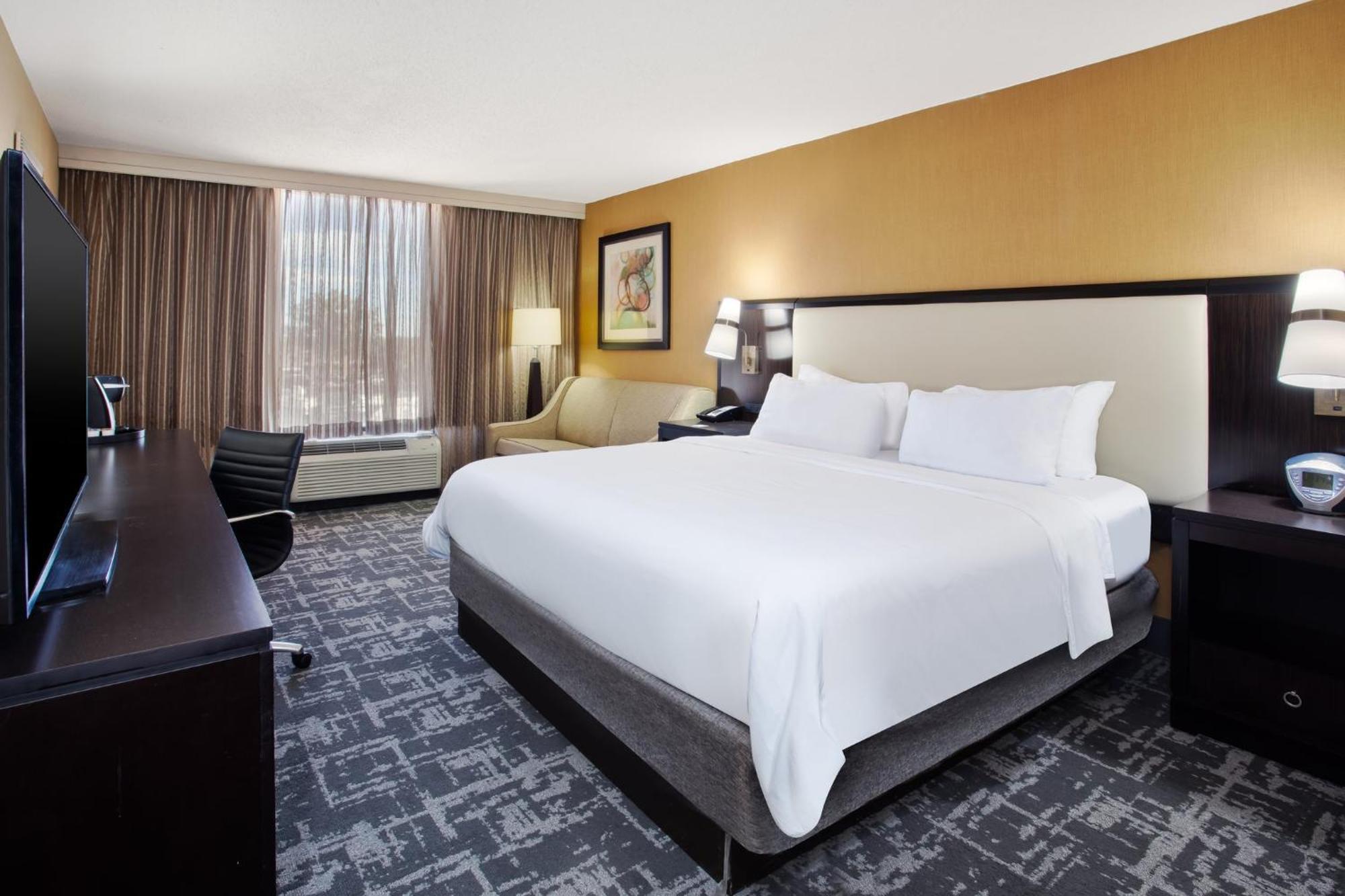 Crowne Plaza Greenville By Ihg Экстерьер фото